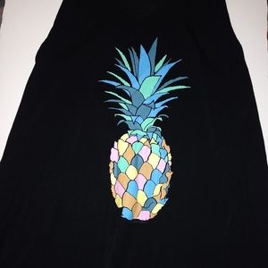 Pineapple racerback tee.